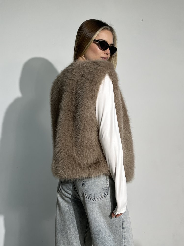 Жилет меховой Exclusive 72459805\19