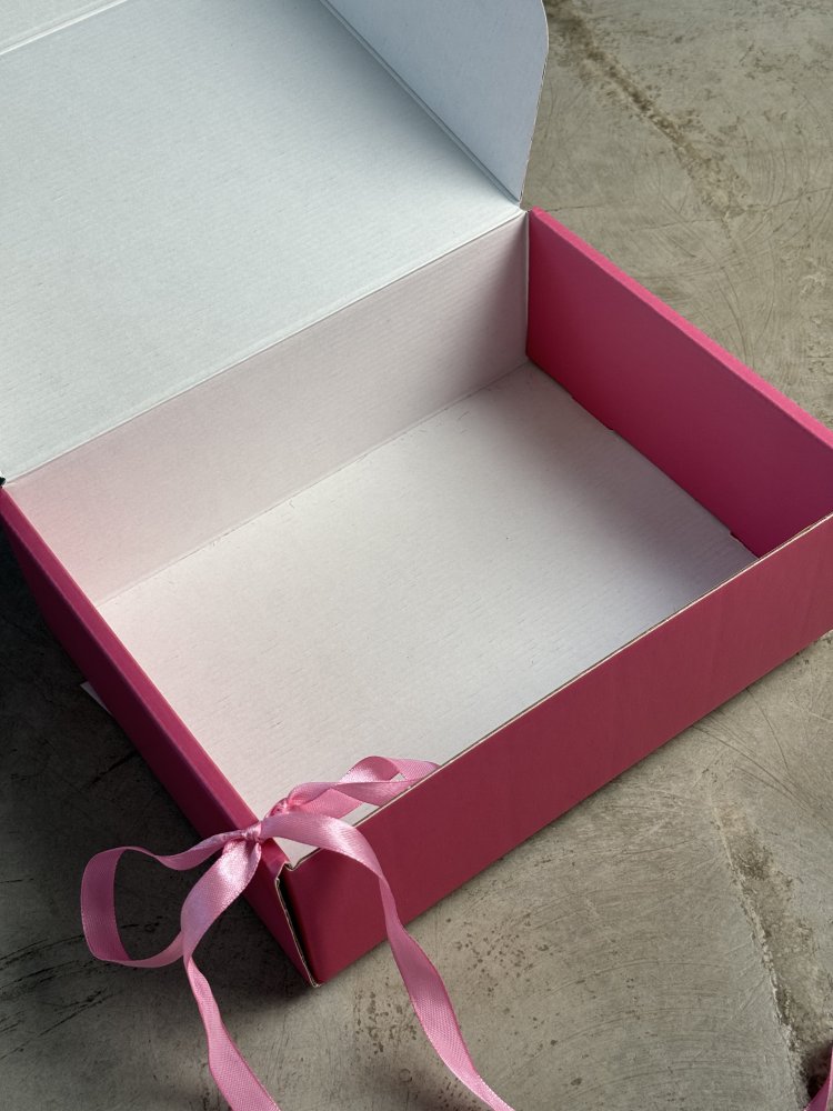 Подарочная коробка «Тюльпаны», 27 х 21 х 9 см 72451426\1012