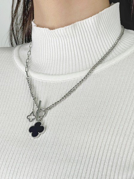 282002