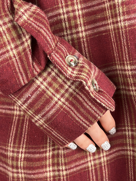 264100